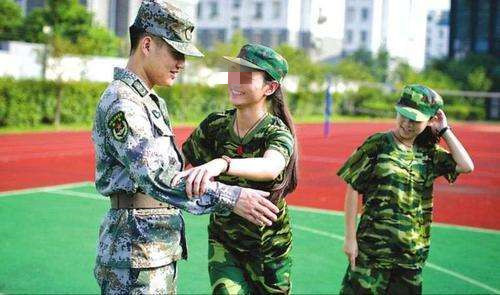 少女疑遭教官侵犯,我在训练营现场看到的那些细节 少女疑遭教官侵犯,我在训练营现场看到的那些细节