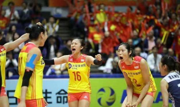 女排中国vs意大利回放，那场让人手心冒汗的硬仗，到底输在哪？
